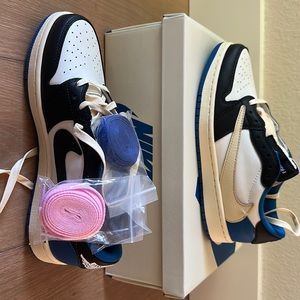 Nike air Jordan 1 low Travis Scott